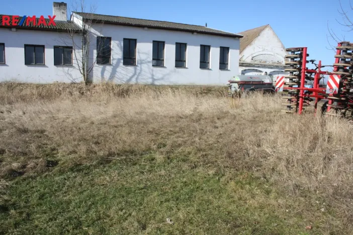 Pronájem komerční nemovitosti, Oslov, 430 m2