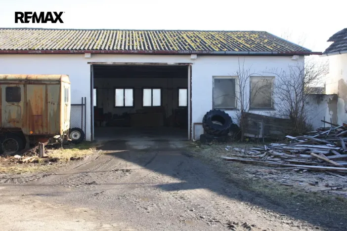 Pronájem komerční nemovitosti, Oslov, 430 m2