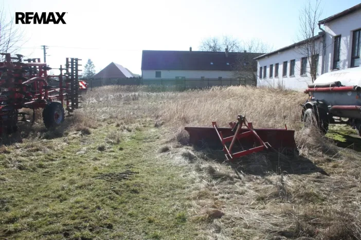 Pronájem komerční nemovitosti, Oslov, 430 m2