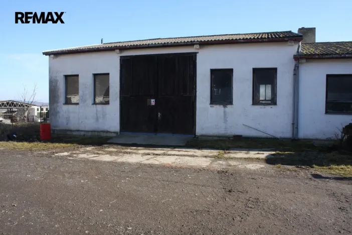 Pronájem komerční nemovitosti, Oslov, 430 m2