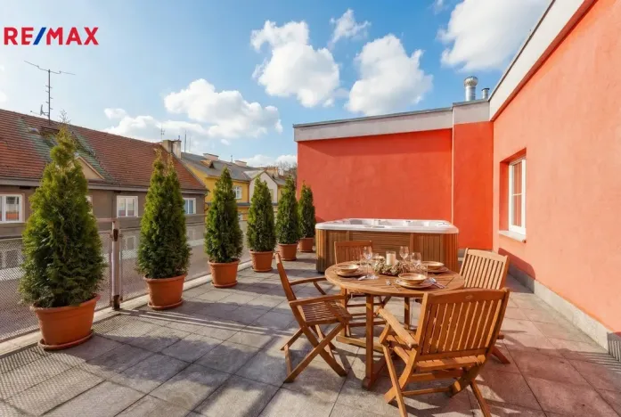 Prodej bytu 3+kk, Karlovy Vary, Jateční, 100 m2