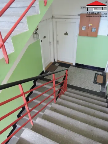 Pronájem bytu 1+kk, Praha - Michle, Nuselská, 46 m2