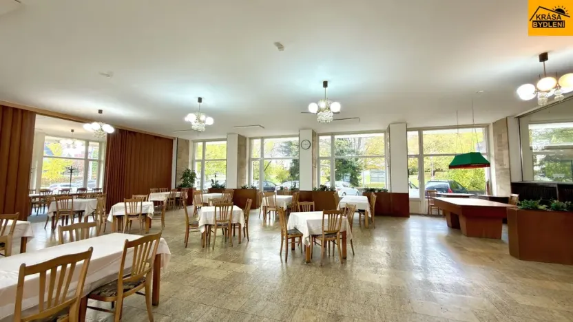 Prodej komerční nemovitosti, Olomouc - Neředín, 730 m2
