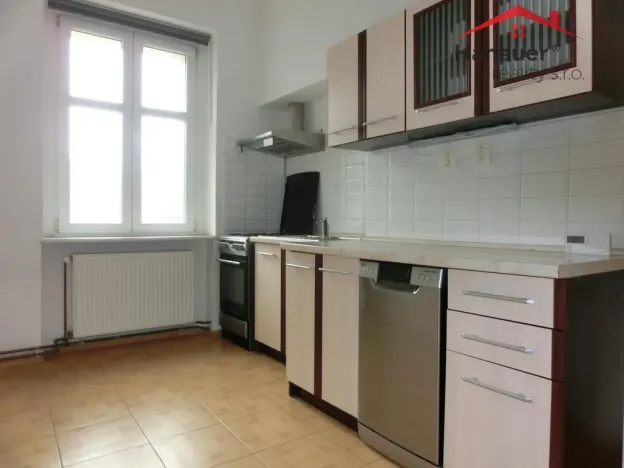 Pronájem bytu 3+1, Ústí nad Labem - Ústí nad Labem-centrum, Koněvova, 60 m2