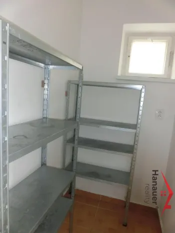 Pronájem bytu 3+1, Ústí nad Labem - Ústí nad Labem-centrum, Koněvova, 60 m2