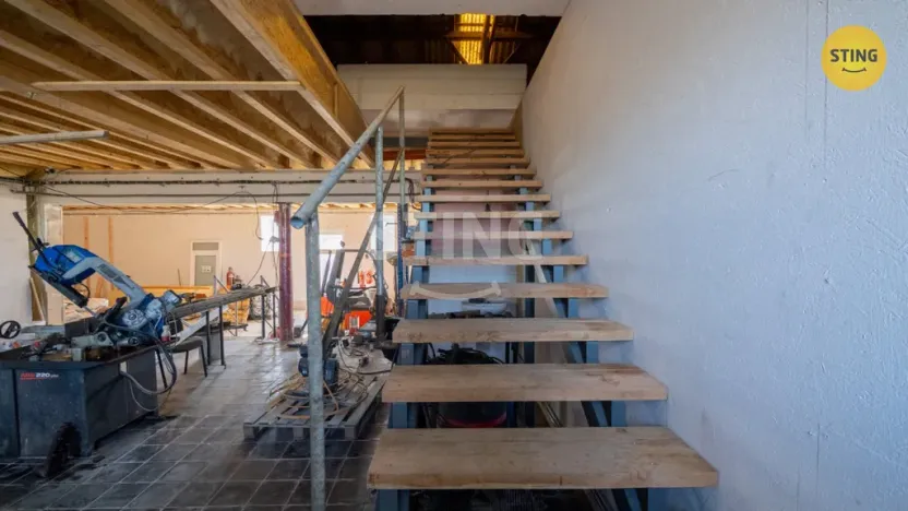 Prodej komerční nemovitosti, Opava - Jaktař, U Stodol, 1100 m2