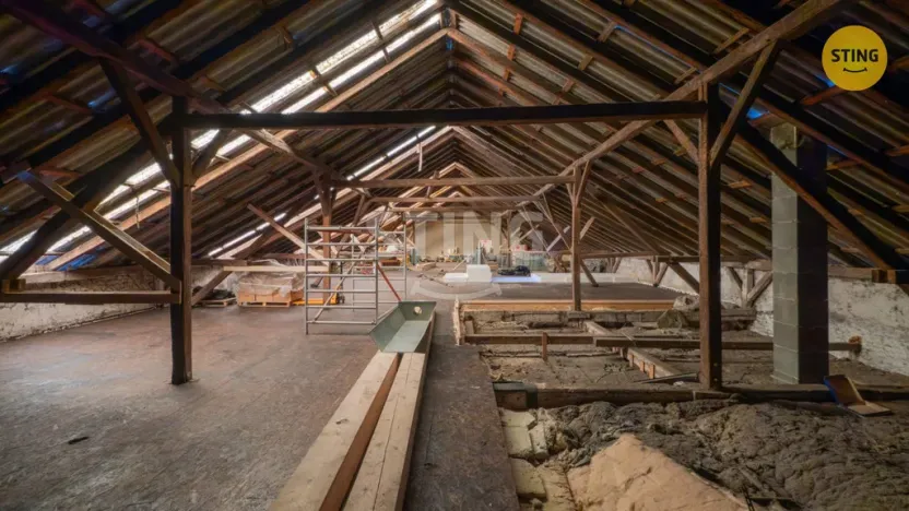 Prodej komerční nemovitosti, Opava - Jaktař, U Stodol, 1100 m2