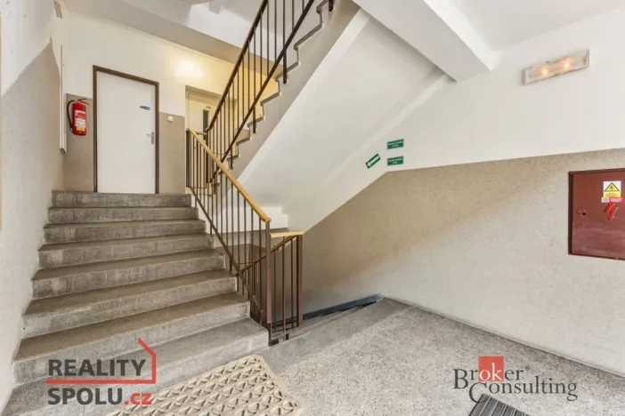 Prodej bytu 2+1, Hradec Králové - Pražské Předměstí, Gočárova třída, 72 m2