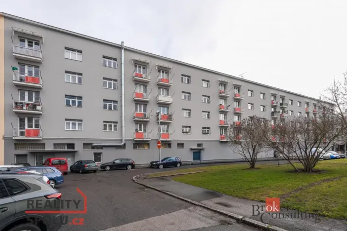 Prodej bytu 2+1, Hradec Králové - Pražské Předměstí, Gočárova třída, 72 m2