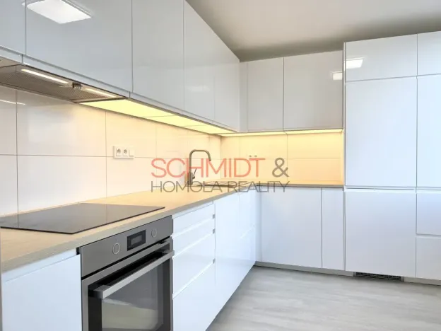 Pronájem bytu 4+1, Hustopeče, U Větrolamu, 88 m2