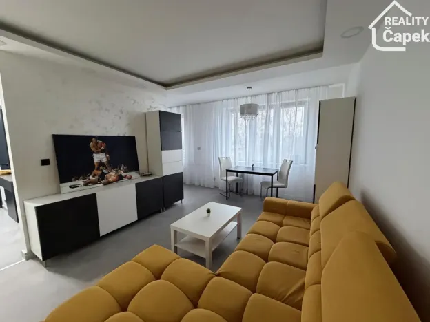 Pronájem bytu 2+1, Ostrava - Poruba, Sokolovská, 60 m2