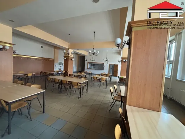 Pronájem obchodního prostoru, Ostrava, Halasova, 785 m2