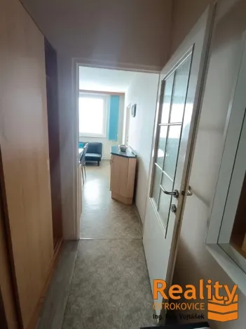 Prodej bytu 2+kk, Otrokovice - Kvítkovice, SNP, 37 m2