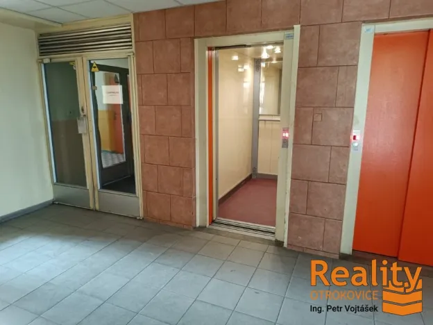 Prodej bytu 2+kk, Otrokovice - Kvítkovice, SNP, 37 m2