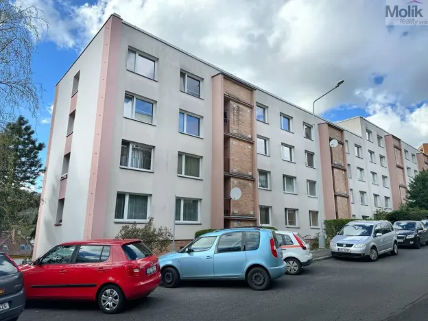 Pronájem bytu 1+1, Ústí nad Labem - Střekov, Tolstého, 33 m2