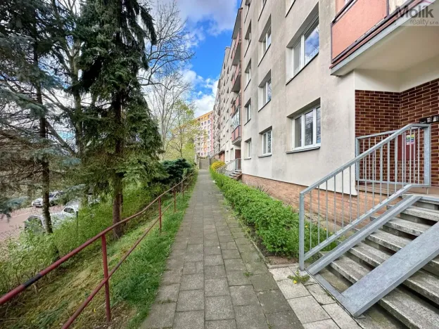 Pronájem bytu 1+1, Ústí nad Labem - Střekov, Tolstého, 33 m2