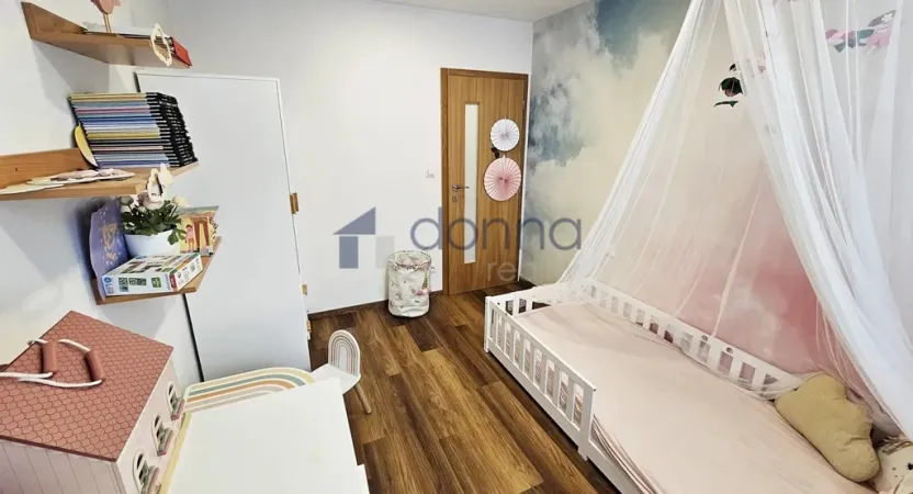 Pronájem bytu 3+kk, Praha, Molákova, 72 m2