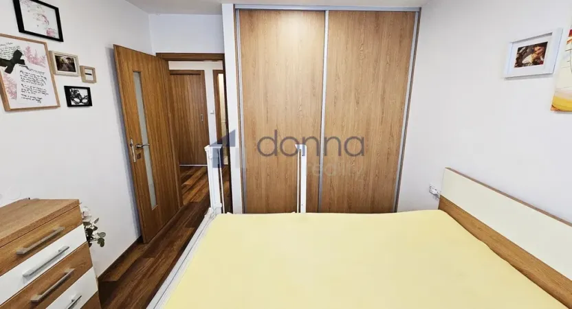 Pronájem bytu 3+kk, Praha, Molákova, 72 m2