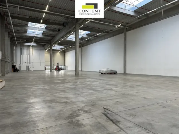 Pronájem skladu, Zápy, 4435 m2