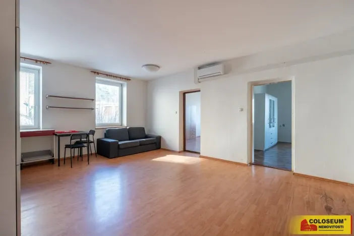 Prodej bytu 2+1, Zastávka, 69 m2