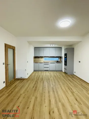 Pronájem bytu 2+kk, Velvary, Sídliště, 71 m2