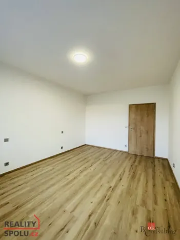 Pronájem bytu 2+kk, Velvary, Sídliště, 71 m2