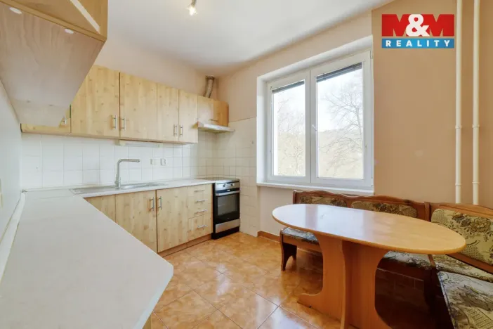 Prodej bytu 2+1, Mariánské Lázně, V Sadech, 48 m2