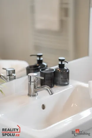 Prodej bytu 1+kk, Žacléř, Rýchorské náměstí, 23 m2