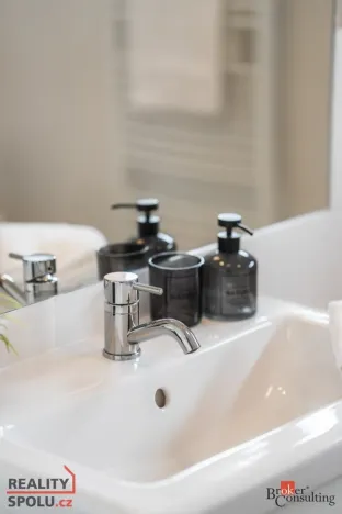 Prodej bytu 1+kk, Žacléř, Rýchorské náměstí, 23 m2