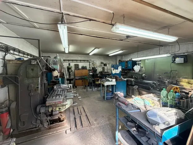 Prodej obchodního prostoru, Praha - Vinoř, Mladoboleslavská, 366 m2