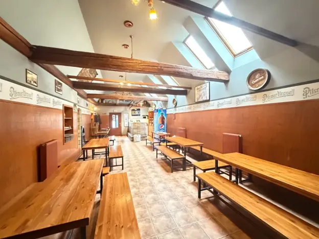 Prodej obchodního prostoru, Praha - Vinoř, Mladoboleslavská, 366 m2