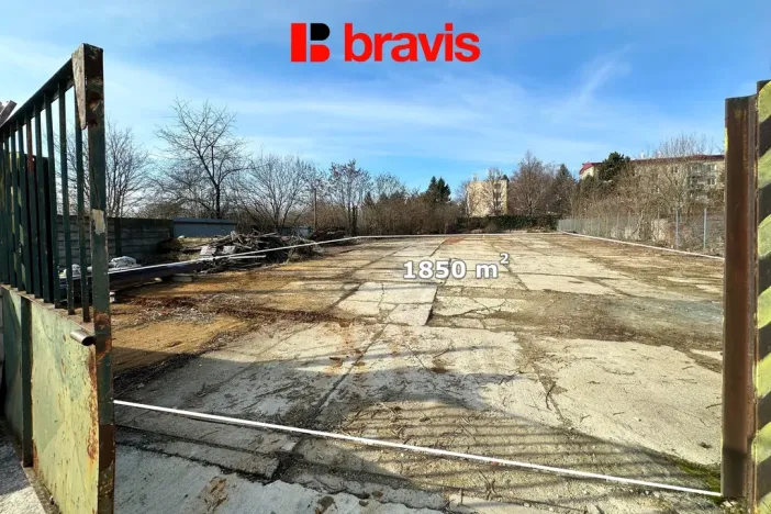 Pronájem komerčního pozemku, Brno, Holzova, 2090 m2