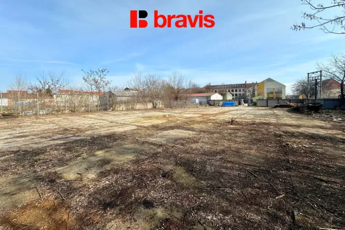Pronájem komerčního pozemku, Brno, Holzova, 2090 m2