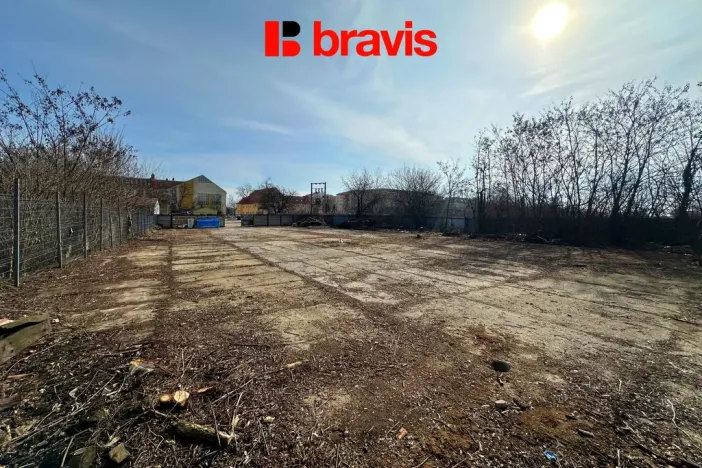 Pronájem komerčního pozemku, Brno, Holzova, 2090 m2
