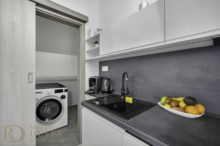 Prodej bytu 2+kk, Praha - Smíchov, Strakonická, 44 m2