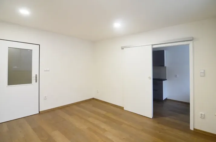 Pronájem bytu 2+kk, Praha - Krč, Ružinovská, 40 m2