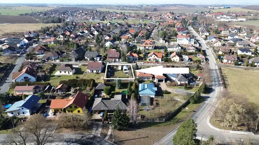 Prodej pozemku pro bydlení, Květnice, Mařinková, 703 m2