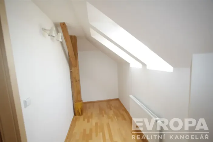 Pronájem bytu 4+kk, Praha - Nusle, U Jedličkova ústavu, 140 m2