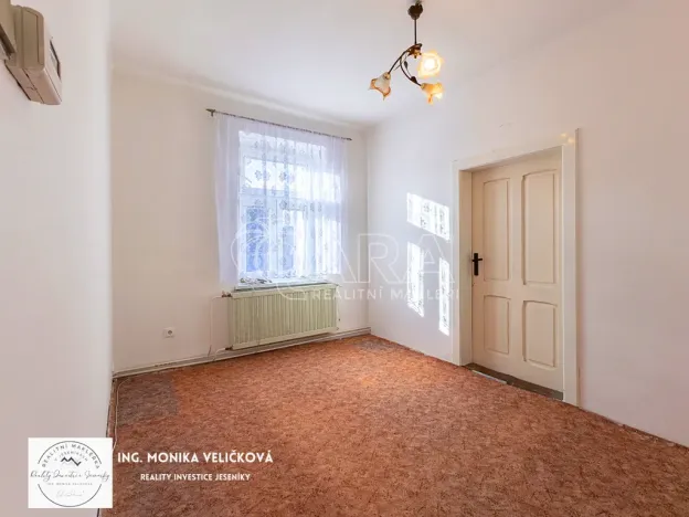 Prodej bytu 2+1, Krnov, Chářovská, 55 m2