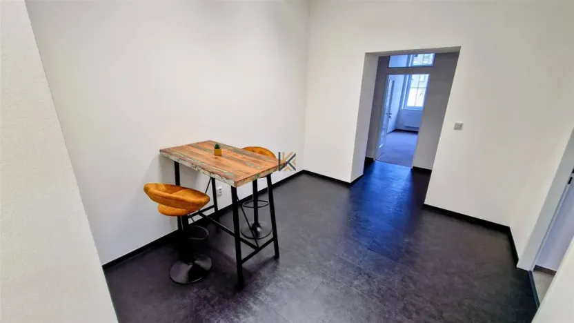 Pronájem kanceláře, Praha - Smíchov, Nádražní, 98 m2