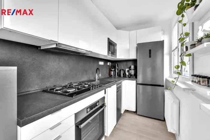 Prodej bytu 2+kk, Hradec Králové - Slezské Předměstí, Myslivečkova, 43 m2