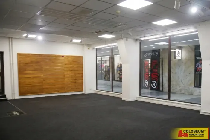 Pronájem obchodního prostoru, Brno - Brno-město, 75 m2
