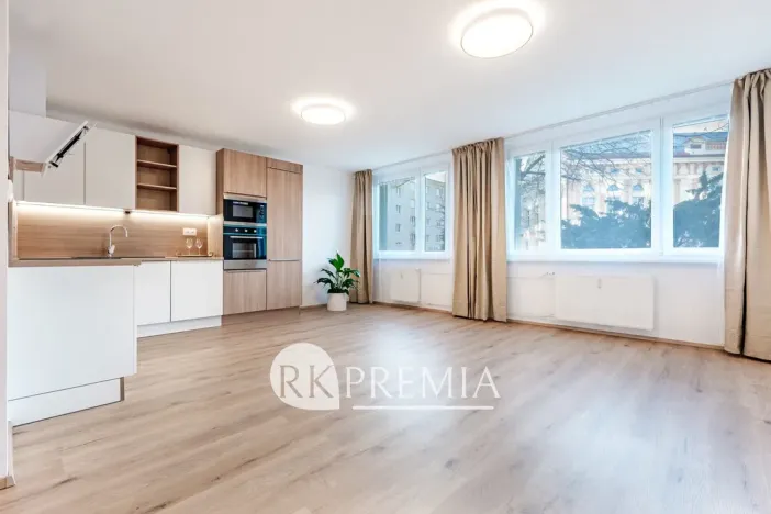 Pronájem bytu 3+kk, Teplice, Rooseveltovo náměstí, 67 m2