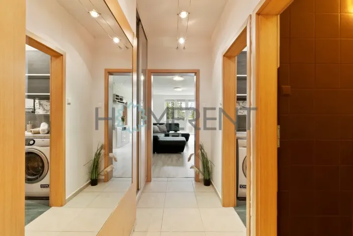 Pronájem bytu 3+1, Liberec - Liberec VI-Rochlice, Nádvorní, 83 m2