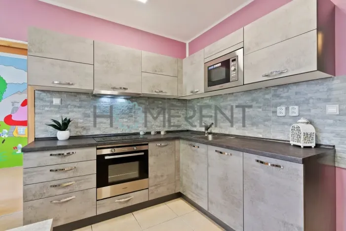 Pronájem bytu 3+1, Liberec - Liberec VI-Rochlice, Nádvorní, 83 m2