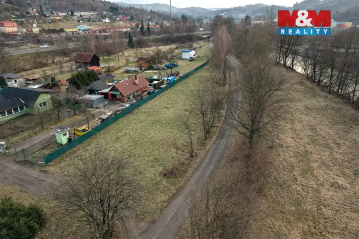 Prodej pole, Vsetín, 1931 m2