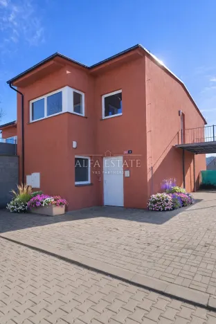 Pronájem rodinného domu, Karlovy Vary - Tašovice, Řadová, 150 m2