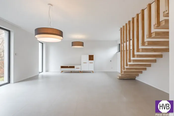 Pronájem rodinného domu, Květnice, Na Ladech, 114 m2