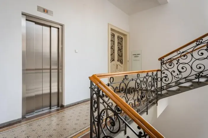 Pronájem kanceláře, Praha - Staré Město, Na Perštýně, 319 m2