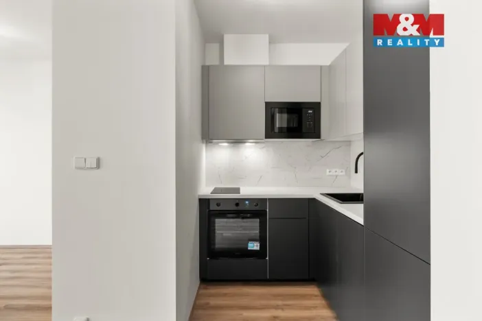 Pronájem bytu 1+kk, Kralupy nad Vltavou, Nádražní, 37 m2